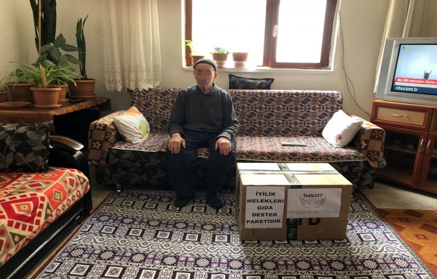 Engellilere verilen sevgi onlara yaşama sevinci verir.
