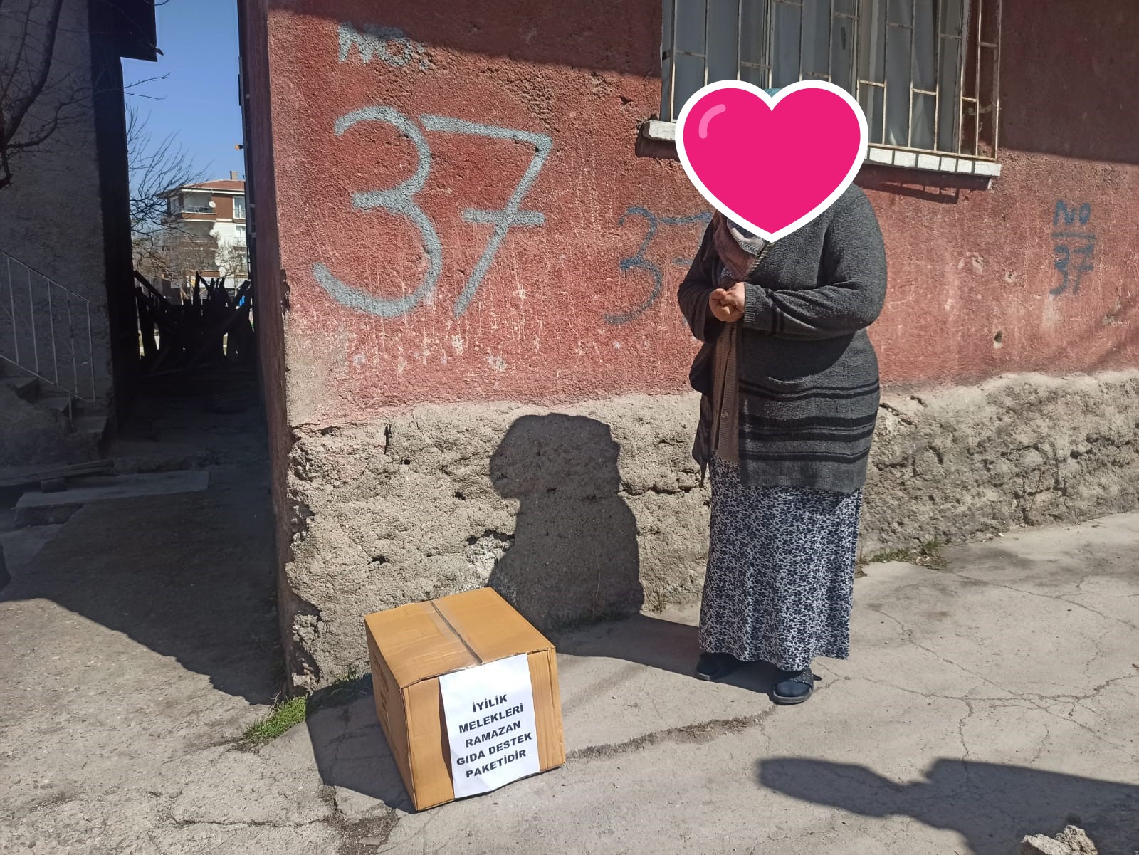 DESTEKLERİMİZLE  BİR YÜZ DAHA GÜLDÜ...