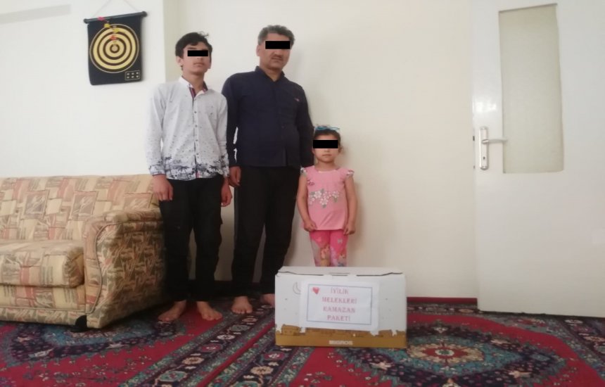 Bir birini seven insanlar için engeller bir tatlı tebessümden ibarettir.
