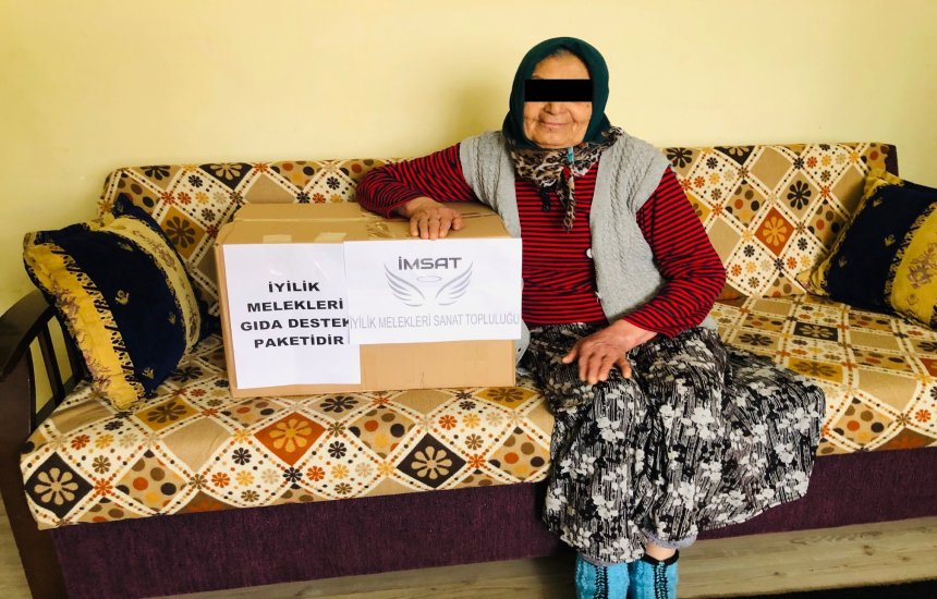 BİZ GÜLÜŞLERİN HİÇ SOLMASIN DİYE VARIZ