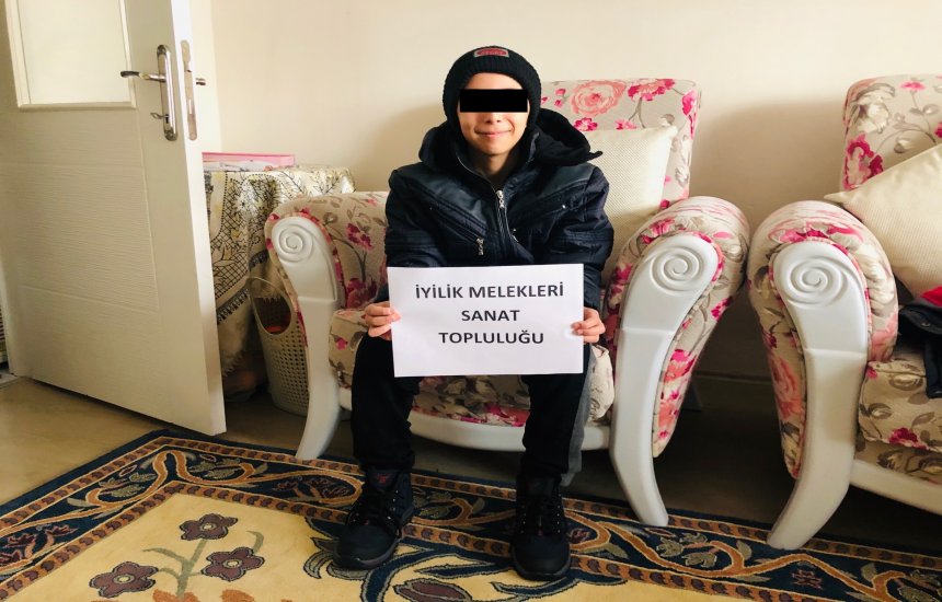 SİZLER GÜLDÜKÇE DÜNYA GÜZELLEŞİYOR..