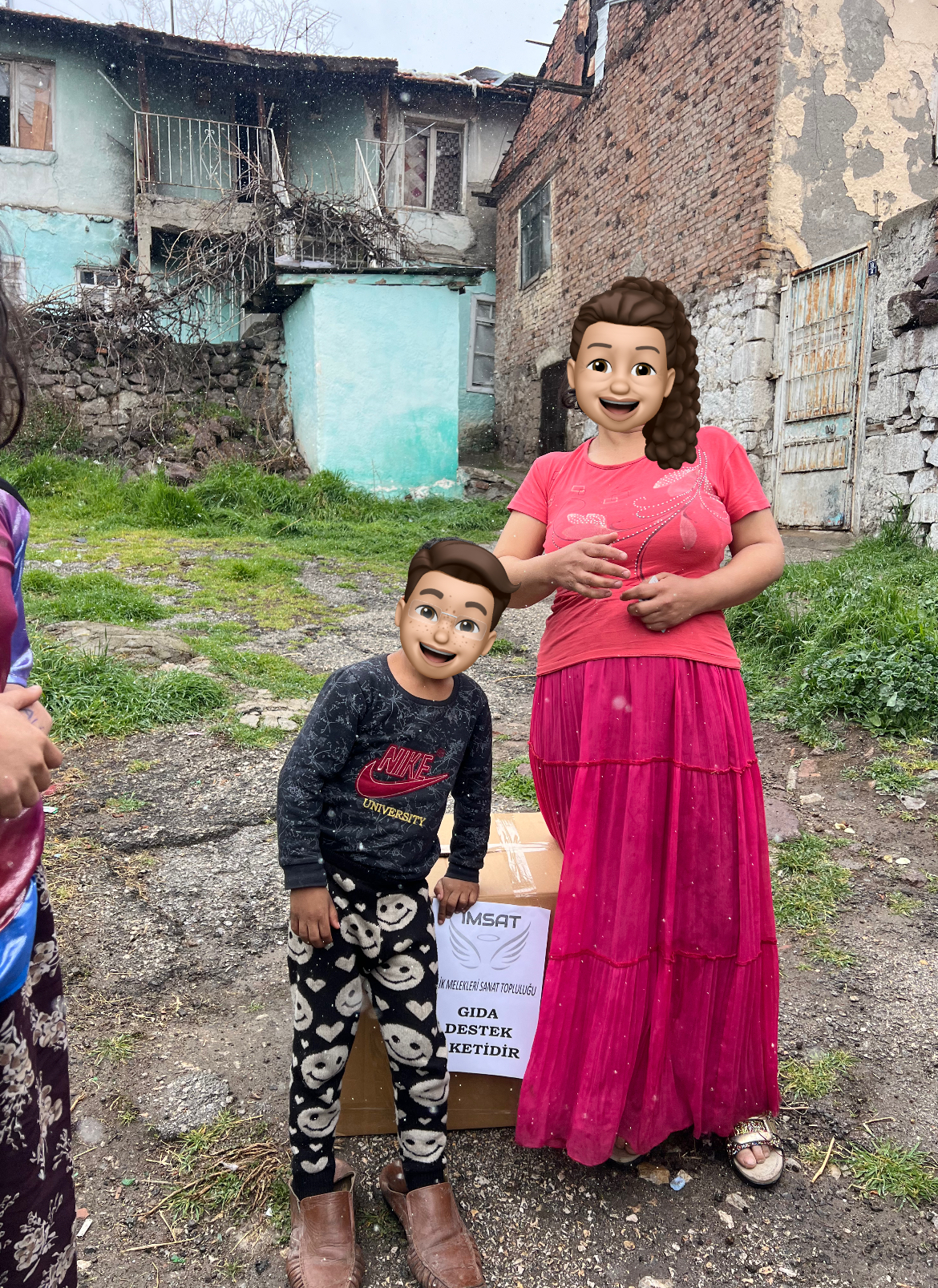 YİNE BİRÇOK AİLEMİZE GIDA DESTEĞİYLE ULAŞTIK
