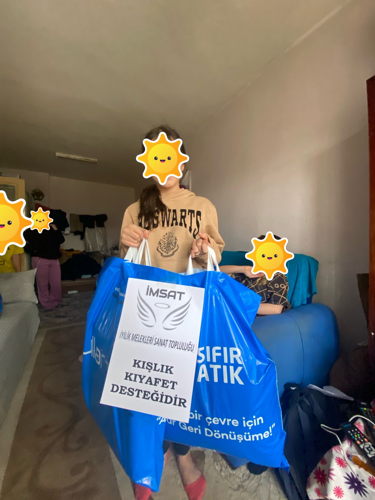ÇOCUK GÜLERSE DÜNYA GÜLER!!!
