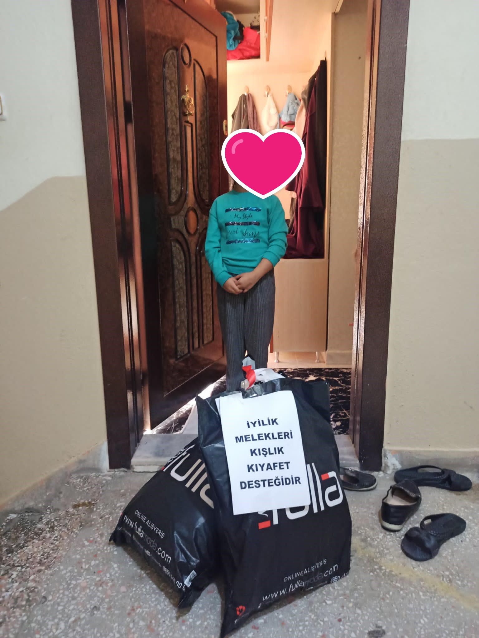 KIŞLIK KIYAFET DESTEKLERİMİZ SAHİPLERİNE ULAŞIYOR